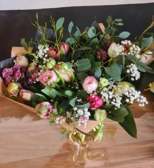 Irish Seasonal Flowers – Florist’s Choice